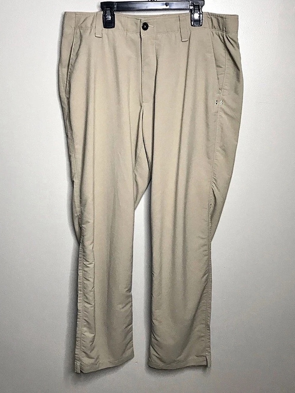 Under Armour Men's Beige Chino Pants Waist 36 Length 32